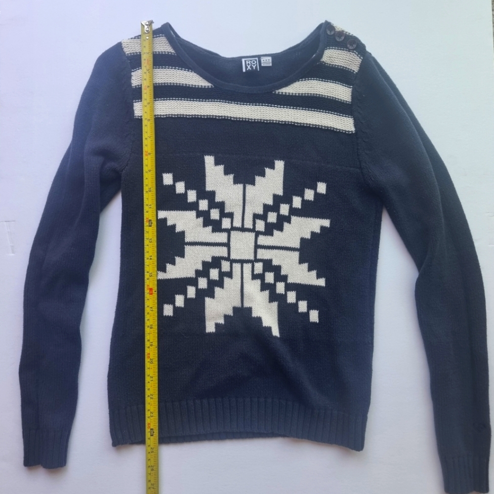 Womens knitted sweater size medium by Roxy